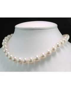 Perlenkette japanische Akoyaperle weiße Perlen 