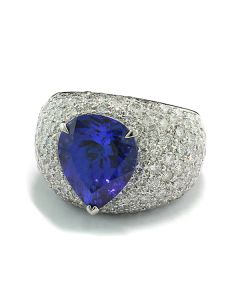 Was ist ein Tansanit wert blaue Farbe Reinheit Seltenheit Ring