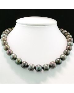 Perlenschmuck Perlenkette online kaufen echte Perlen was ist eine Tahitiperle wert