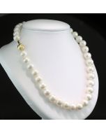 Perlenkette weiß klassisch