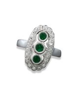 Ring grüner Edelstein